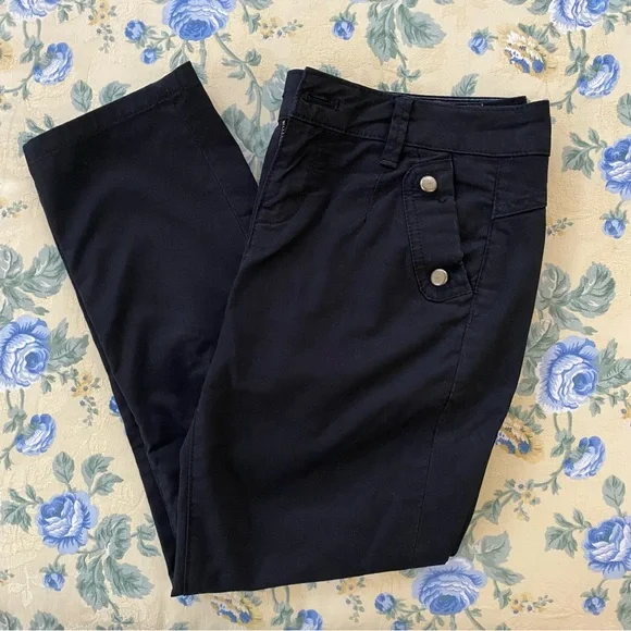 Gap Limited Edition Black Pants - Picture 2 of 3